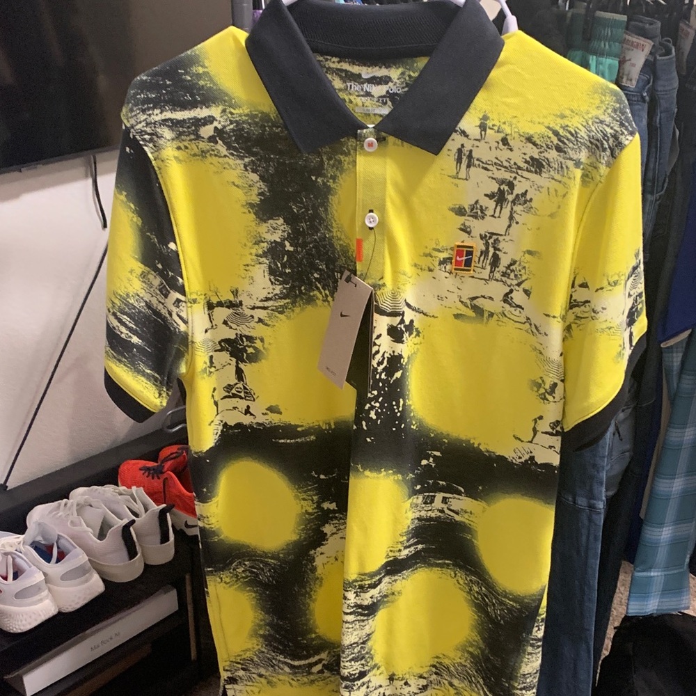 Nike Men's Polo Shirt in Yellow and Black